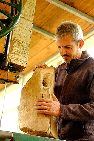 Rigas Aggelos-3-choosing%20the%20correct%20wood-small%20pofile%20photo%20web